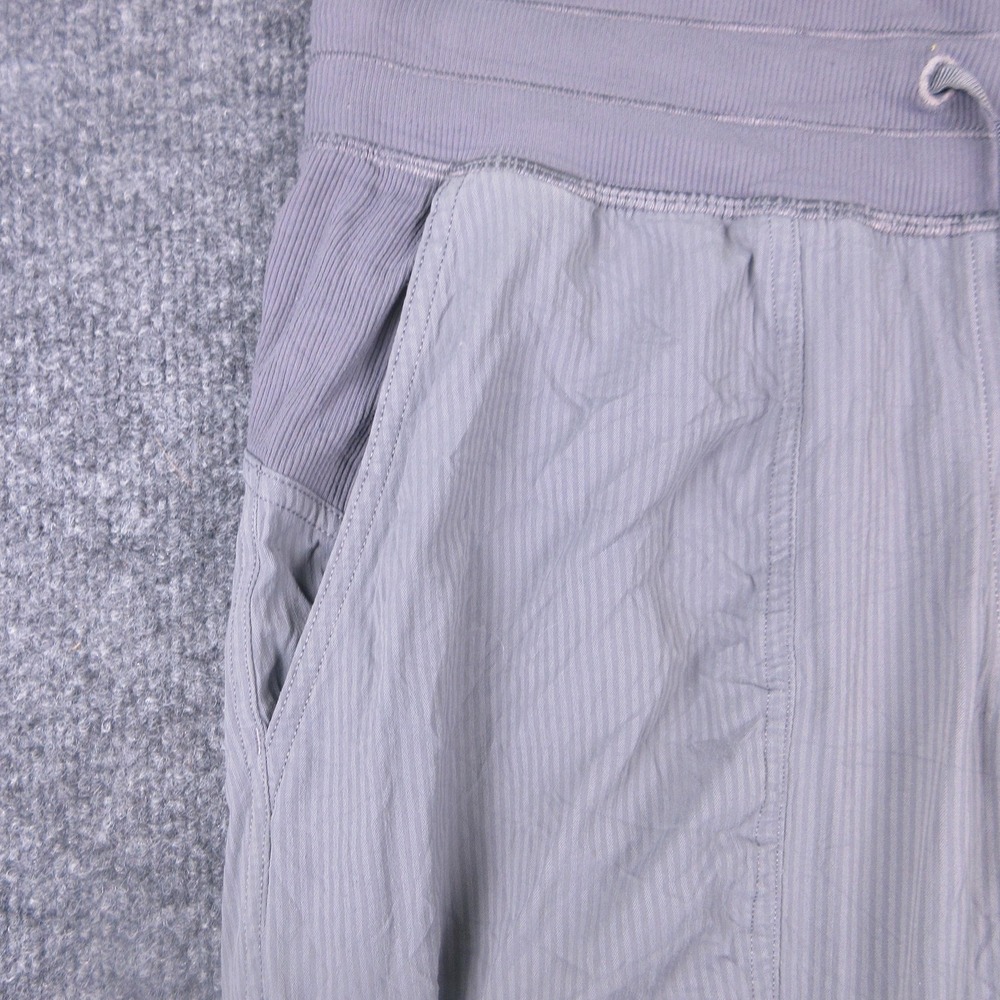Lululemon Pants Womens 6 Gray Stripe Capri Drawstring Waist Yoga Athletic - Picture 5 of 11